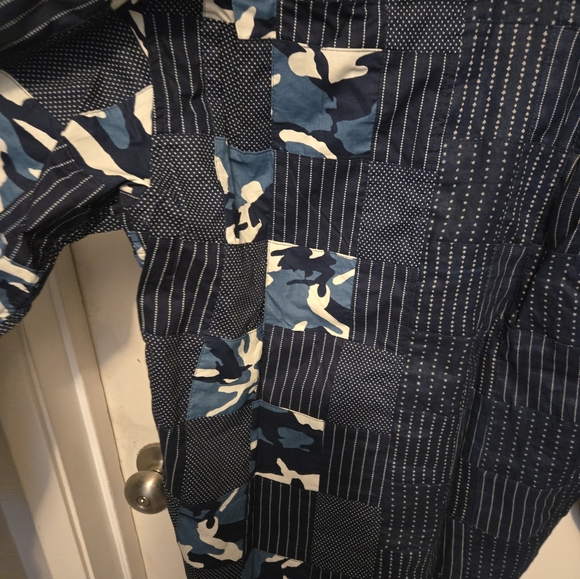 Medium Emotionally Unavailable button up - Picture 8 of 11